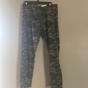 Sonoma camouflage leggings